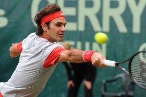 السويسري فيدرر يحرز لقب بطولة هاله للتنس