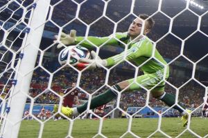 مونديال 2014: كابيلو يدافع عن الحارس اكينفييف