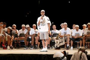 الدوري الاميركي: سبيرز يحتفل باللقب وسط مئة الف من مشجعيه