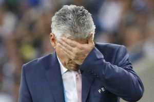 مدرب أكوادور: الخروج من المونديال كان ثمنا للهزيمة أمام سويسرا