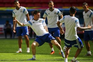 الأرجنتين تصطدم ببلجيكا وهولندا تخشى مفاجآت كوستاريكا