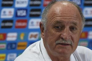 سكولاري: البرازيل ستحاول الفوز بلقاء ألمانيا من أجل نيمار