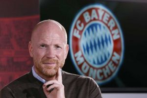 بايرن يقول إن مانزوكيتش بات على أعتاب الانتقال لاتليتيكو