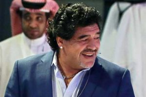 مارادونا: الأرجنتين ينبغي أن تركز على خط الوسط أمام ألمانيا