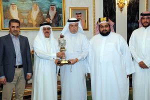 عيسى بن راشد يستقبل ممثلي شركة فاست لينك في البحرين