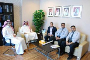 الحاج يناقش مع رئيس نادي النبيه صالح التصاميم النهائية لمشروعات النادي