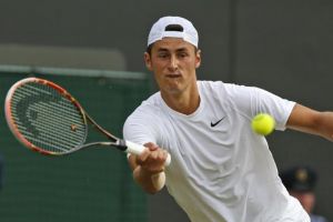 الاسترالي توميتش يحرز لقب بطولة كولومبيا للتنس