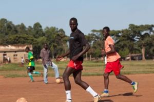 كرة القدم: علاج اجتماعي للعنف