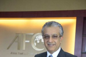 سلمان بن ابراهيم يستعرض آفاق تطوير الكرة الآسيوية في مؤتمر قادة أعمال الرياضة