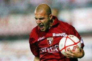 كاتانيا يتعاقد مع اليساندرو روسينا