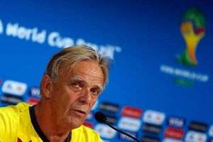 فينكه مدرب الكاميرون: استمراري مع الفريق يعتمد على الإصغاء إلى طلباتي