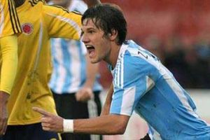 مانشستر سيتي يتعاقد مع لاعب الوسط الأرجنتيني زوكوليني