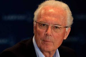 بيكنباور: يجب على بايرن ميونيخ أن يضم خضيرة