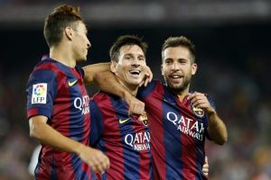 ميسي يسجل هدفين في فوز برشلونة بعشرة لاعبين على ايلتشي