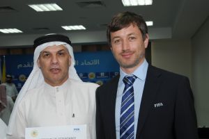 علي بن خليفة: تطبيق برامج ' فيفا ' أولوية لاتحاد الكرة   