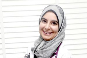 اشربوا الماء حتى لا تذبل البشرة