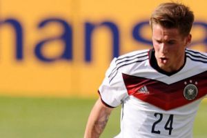 اريك دورم يمدد عقده مع دورتموند حتى 2019