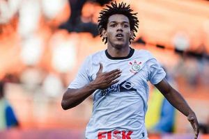 الجيش القطري يعزز صفوفه بلاعب برازيلي