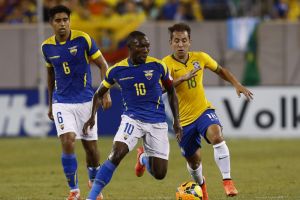 هدف ويليان يمنح البرازيل الفوز على الاكوادور