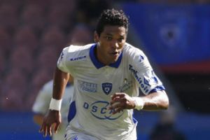 برانداو يطعن في قرار ايقافه بسبب نطحة