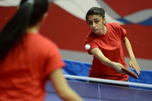 منتخب البحرين لكرة الطاولة يصل إلى إنشيون