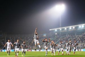 ديسترو يحرز هدفا رائعا في شباك فيرونا ويوفنتوس يهزم اتلانتا