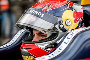 الهولندي فيرستابين يصبح أصغر سائق يشارك في التجارب الحرة لفورمولا-1 في التاريخ