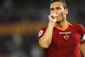 توتي أكبر لاعب في تاريخ دوري أبطال أوروبا ينجح بتسجيل هدف