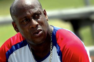 مدرب هندوراس يضم عشرة لاعبين محترفين لمواجهة المكسيك وأمريكا وديا منتصف الشهر الجاري