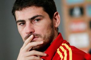 كاسياس: لست جاسوسا للصحافة ورفضت الرد على مورينيو قبل عامين من أجل مصلحة الريال