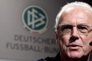 بيكينباور يشيد بقدرات جوارديولا في الحفاظ على حيوية لاعبي بايرن ميونيخ