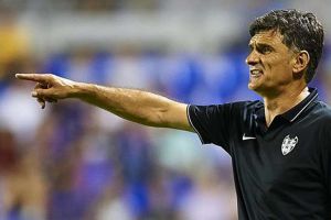 بطولة اسبانيا: ليفانتي يقيل مدربه منديليبار