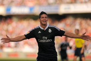 ريال مدريد يسحق غرناطة برباعية وينفرد بصدارة الدوري الأسباني  مؤقتا