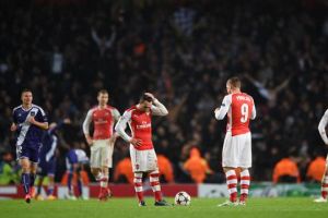 أندرلخت يفسد ليلة أرسنال بتعادل مجنون في دوري الأبطال