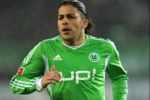 الإصابة تبعد رودريجيز عن صفوف فولفسبورج لفترة أطول مما كان متوقعاً