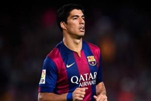 سواريز يعود إلى برشلونة ويغيب عن لقاء أوروجواي أمام تشيلي