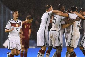 ألمانيا تحسم القمة الودية مع إسبانيا