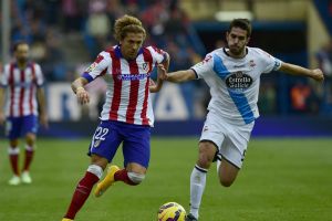 أتليتكو يعبر ديبورتيفو ويصعد مؤقتا لوصافة الدوري الأسباني