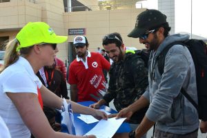 ناصر بن حمد يشارك في الحفل العام للمشاركين في بطولة تحدي البحرين للترايثلون 