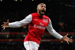 الفرنسي هنري يقرر اعتزال لعب كرة القدم