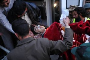حركة طالبان الأفغانية تدين هجوم طالبان الباكستانية على مدرسة الذي قتل 141 شخصا وتقول إنه 'يتعارض مع الإسلام'