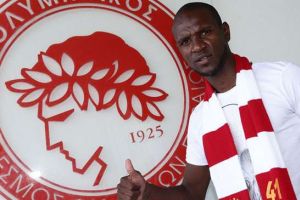 أبيدال يعتزل أخيرا