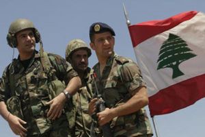 الجيش اللبناني يفرق محتجين قرب بلدة على الحدود مع سوريا