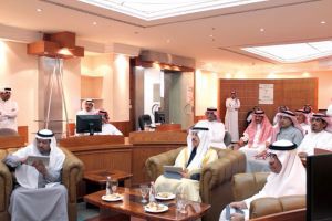 وزير الاقتصاد السعودي: هبوط أسعار النفط يؤثر في خطط التنمية.. وتعديلها وارد