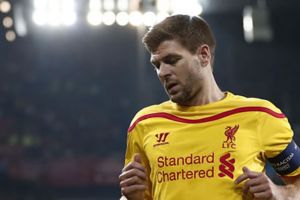 ليفربول يؤكد انتقال جيرارد للولايات المتحدة في الصيف