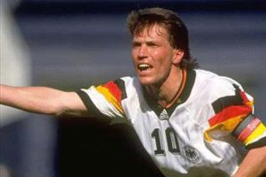 ماتيوس يطلب من بودولسكي الابتعاد عن 'تويتر' والتركيز في كرة القدم