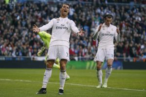 أنشيلوتي يدافع عن بيل بعد تعرضه لصافرات الاستهجان