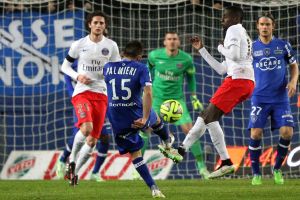 باريس سان جرمان يرفض هدية مونبلييه