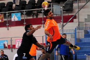 الدير يفوز على أم الحصم في دوري كبار اليد