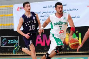 شاهد الصور... الاتحاد يحقق فوزاً هاماً على البحرين بـ'دوري السلة'